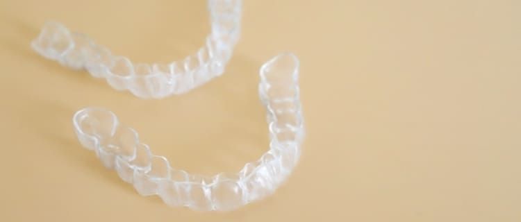 前歯だけマウスピース矯正をする際の5つのデメリット